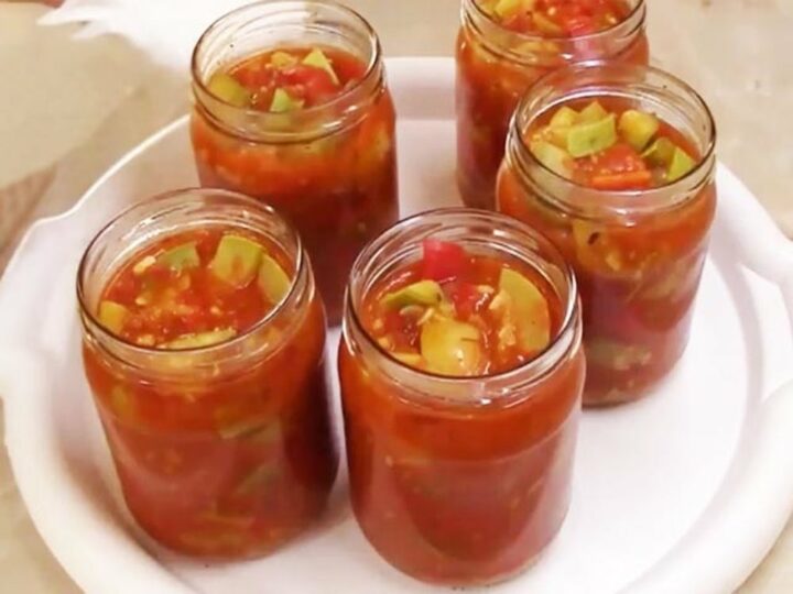 kabachki-s-pomidorami-na-zimu-palchiki-oblizhesh