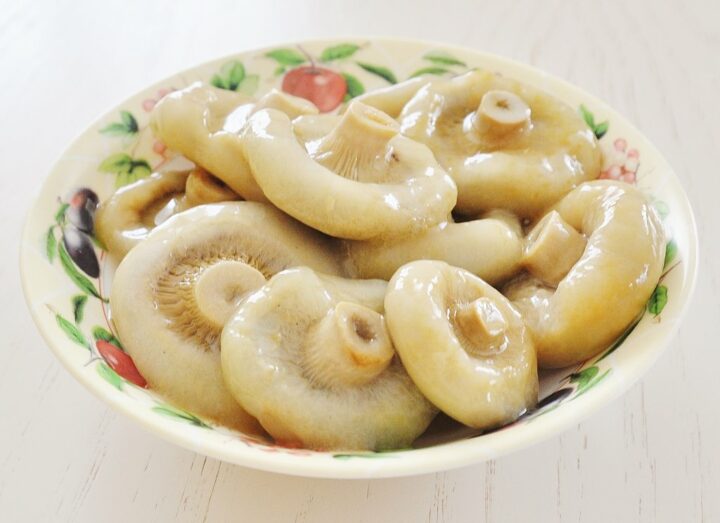 gruzdi-solenye-na-zimu