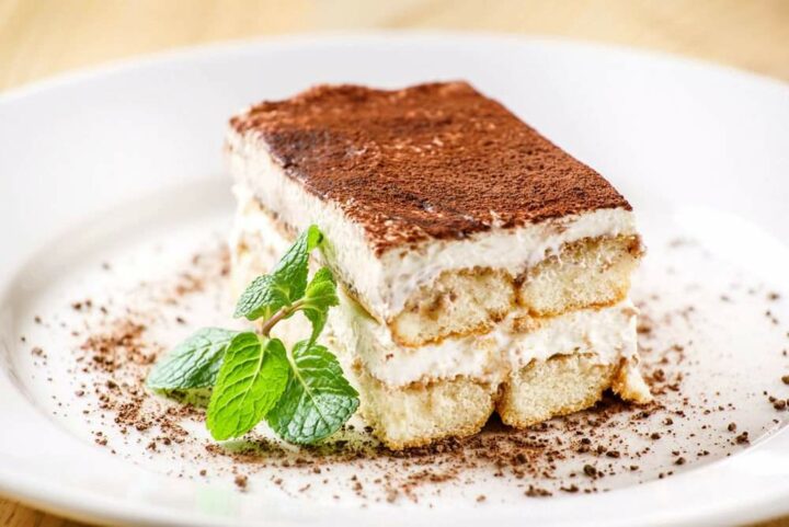 tiramisu-klassicheskij.jpg