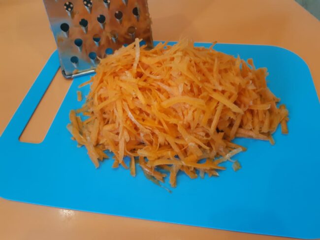 salat-s-kurinymi-sergechkami.jpg