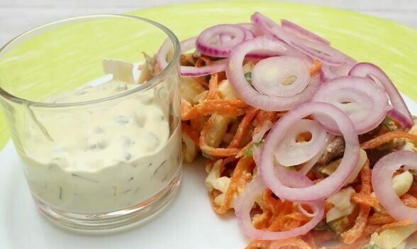 salat-s-kurinymi-sergechkami.jpg