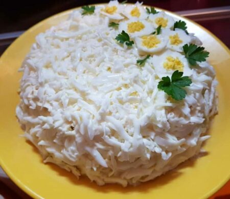 salat nevesta s kurinoj pechenjyu1 e1710912849107